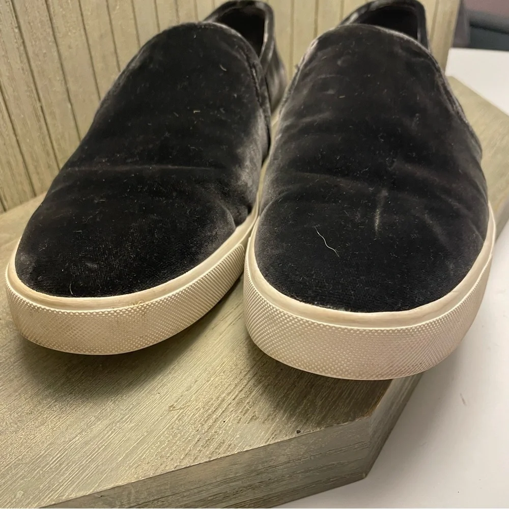 Mens VINCE Grey Velvet Slip On Sneakers 9 - Picture 2 of 9